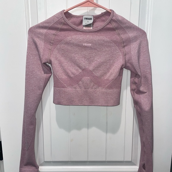 GYM SHARK CROPPED WORKOUT TOP - Picture 1 of 2